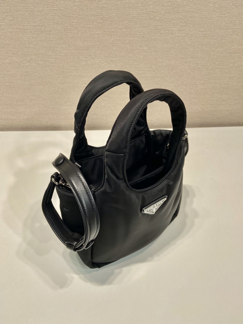 Pra*a tote bags